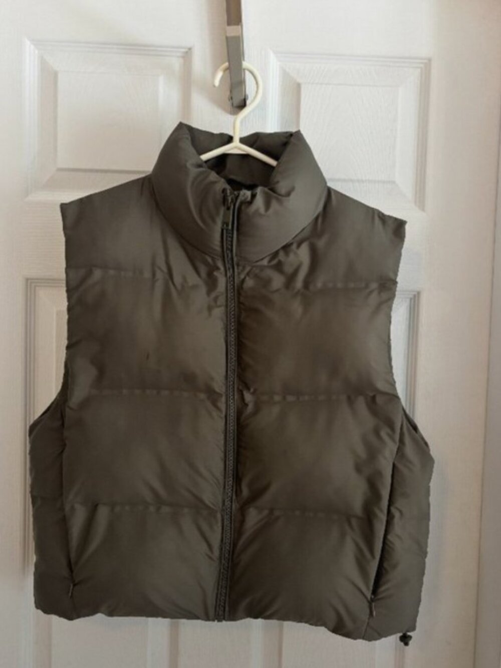 Zara Puffer Vest, Olive/khaki green colour Size M